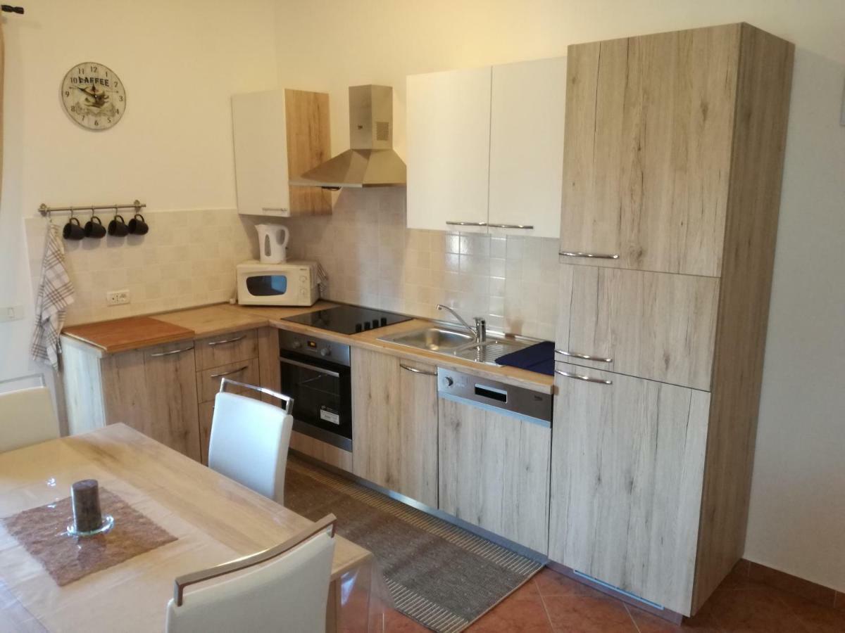 Apartment Vesna Veleniki Exteriör bild
